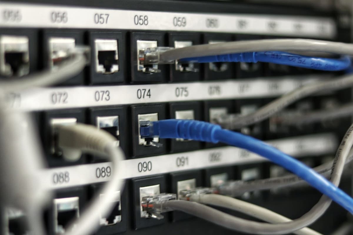 Modbus TCP vs DNP3: Solar SCADA Protocol Guide