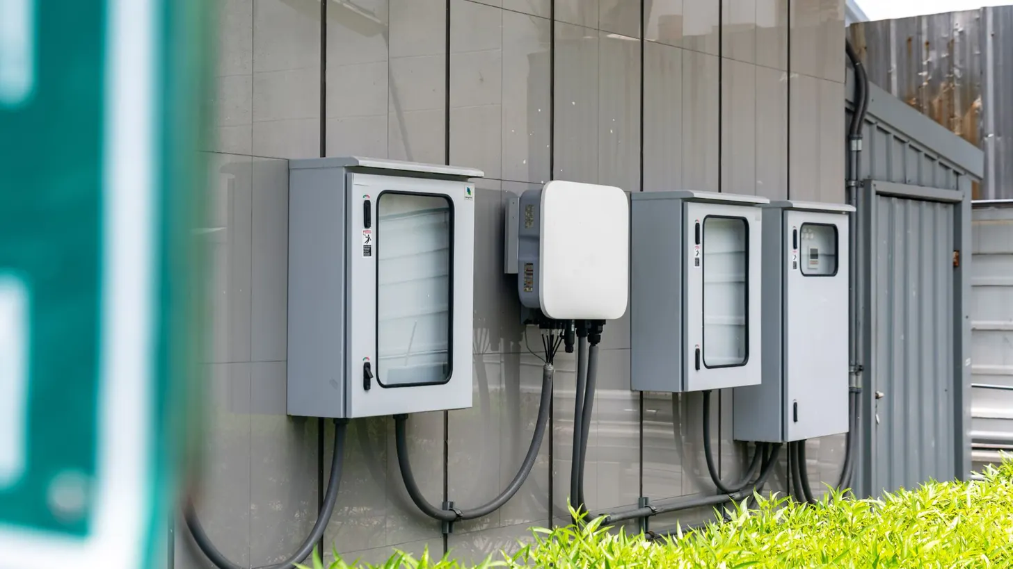 SunSpec Modbus inverter: register maps for utility-scale solar plants