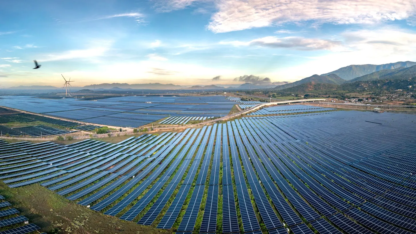Solar drone thermal inspection: utility-scale hotspot field guide
