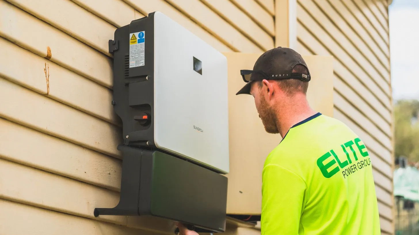IEEE 1547 solar interconnection: voltage ride-through guide